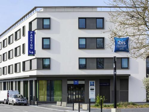 ibis budget Saint Quentin Yvelines - Vélodrome Hotel de charme Troux