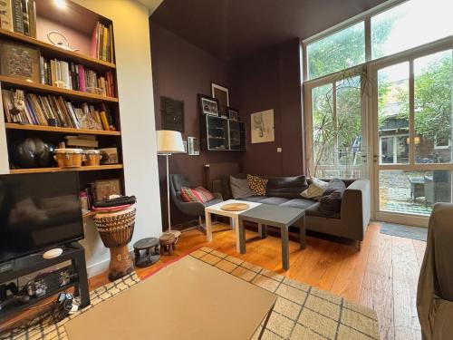 Bas Louis Mie - T3 avec 2 Chambres 2 Salles de Bain et Jardin in ボルドー