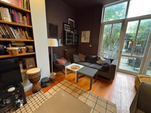Bas Louis Mie - T3 avec 2 Chambres 2 Salles de Bain et Jardin in ボルドー