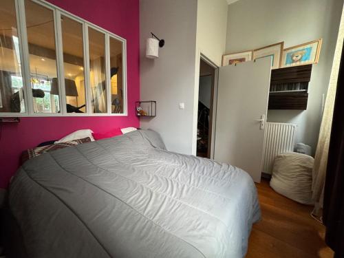 Bas Louis Mie - T3 avec 2 Chambres 2 Salles de Bain et Jardin in ボルドー