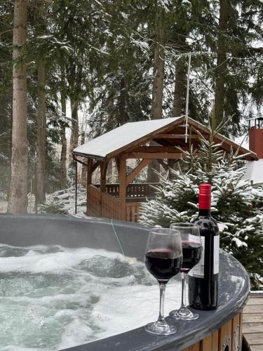 Swimmingpool, Willa Pawel z balia i jacuzzi in Karpacz