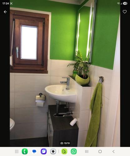 浴室, Elena in 法倫茨豪森