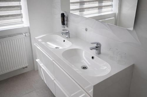 Hotel Union Room Type - Deluxe Double Room with Bath