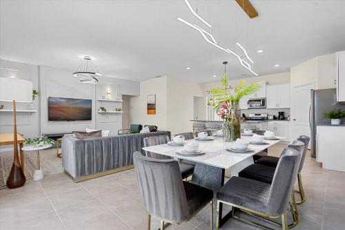 5 Bedroom- 4,5 Bathroom Solterra Resort 7869 Or in Davenport, USA