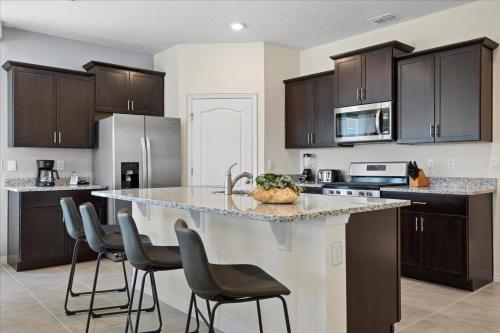 6 Bedroom- 6 Bathroom Solterra 7623 Ol in Davenport, USA