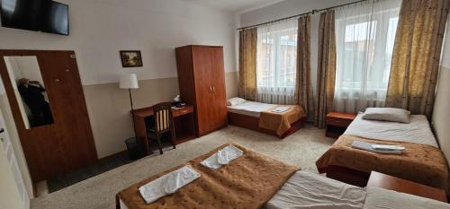 Rest Hostel Airport Modlin - Bledowko