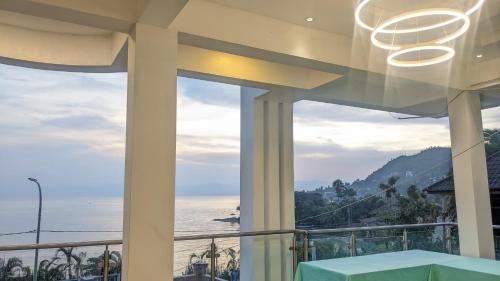 شرفة/ تراس, Kivu Hilltop beach Hotel & Apartment in Gisenyi