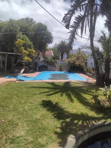 AdventureCapeTown offers Private Room with Pool Access - image 8