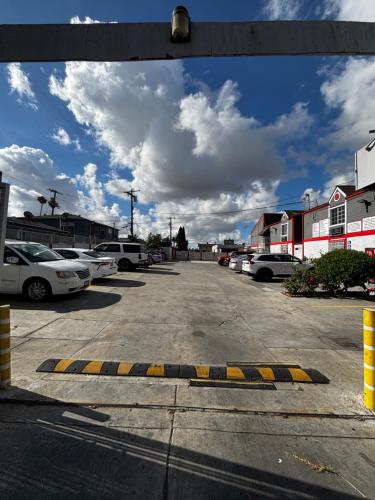 Broadway Inn Motel