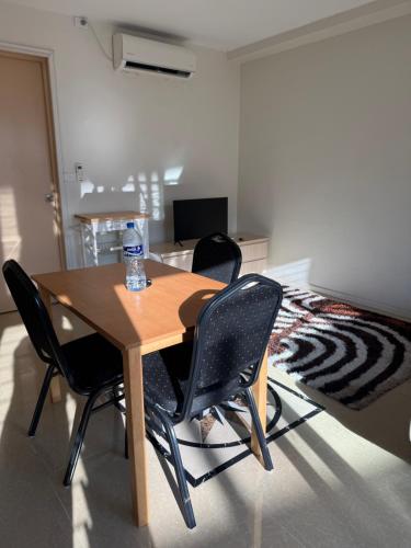 Trendy Edge Apartments - image 3