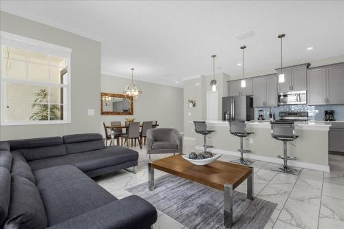 4 Bedrooms- 3 Bathrooms- Champions Gate 8985 Sd in Davenport, USA