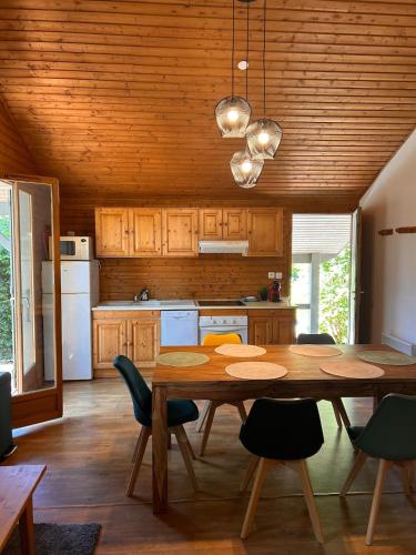 Chalet bois 6 personnes in Uxelles