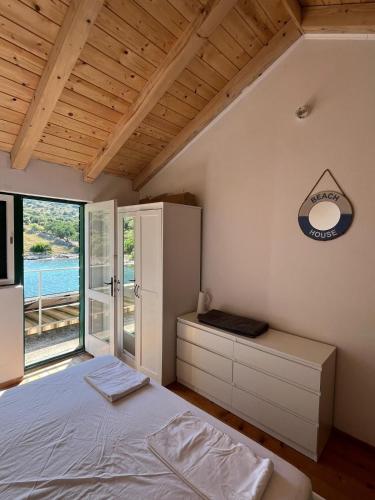 Secluded fisherman's cottage Cove Golubovac, Kornati - 25469 in Žut