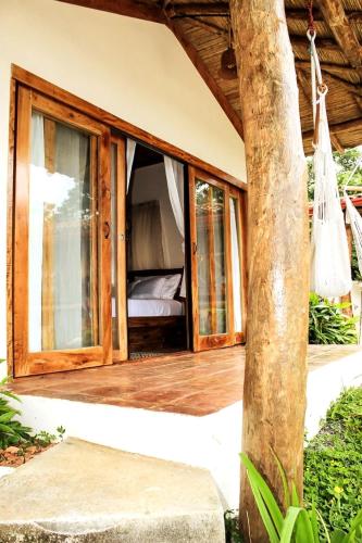 Peaceful Hillside Villa with Stunning Views in Escamequita
