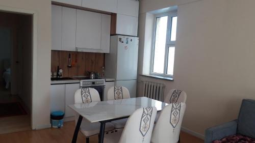 3 rooms apartment in the centre of Ulgii city in Ölgij