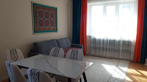 3 rooms apartment in the centre of Ulgii city in Ölgij