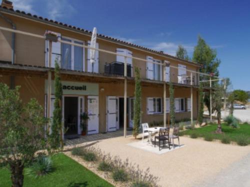 Chalet animaux OK - 5 pers. - API-1-52-2303 in Saint Georges De Luzencon