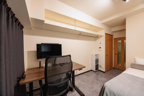 Work Friendly Room 3 min to Station Simmons Bed WiFi and Desk in Nagoya