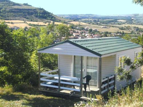 Mobil home, animaux acceptés - 4 pers. - API-1-52-2356 (Mobil home, animaux acceptes - 4 pers. - API-1-52-2356) in Saint Georges De Luzencon