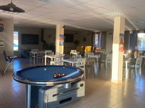 Mobil home, animaux acceptés - 4 pers. - API-1-52-2356 (Mobil home, animaux acceptes - 4 pers. - API-1-52-2356) in Saint Georges De Luzencon
