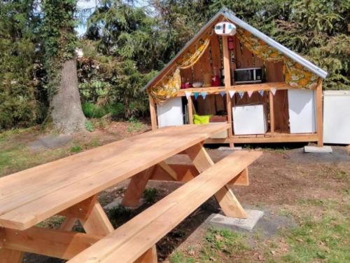 Chalet chaleureux, animaux acceptés - 7 pers. - API-1-52-2456 (Chalet chaleureux, animaux acceptes - 7 pers. - API-1-52-2456) in Sauxillanges