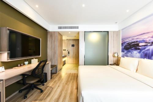 room detail thumbnail 1