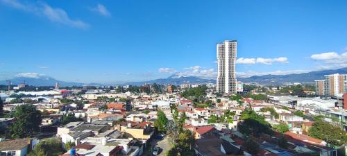 Apartamento Edificio Vidalta Zona 11 in Zona 11