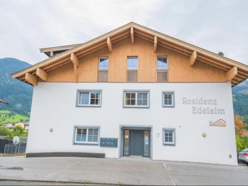 Apartment in Brixen near Ski Lift