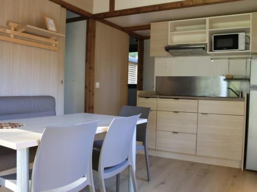 Chalet convivial, animaux baroudeurs bienvenus - 6 pers. - API-1-52-2580 in Sauxillanges