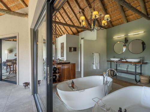Vannas istaba, Lions Valley Lodge in Leidismita