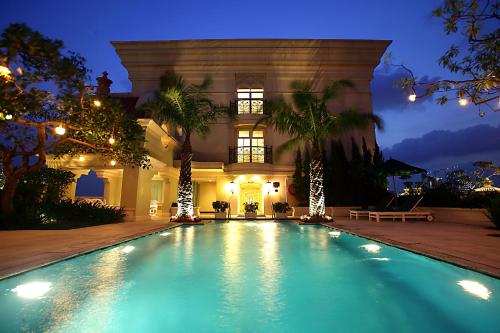 Grand Mahakam Hotel