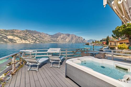 Hotel Castello Lake Front 3