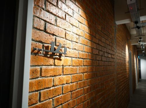 Létesítmények, Brick Box Hotel in Ipoh