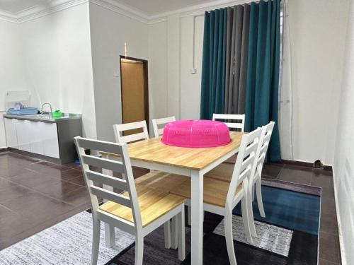 Adawiyah Homestay Tingkat Atas in Pengkalan Kubor