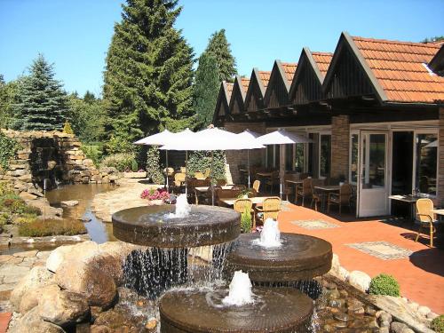 哈勃特斯諾夫酒店 (Hotel Hubertushof) in 伊本比倫