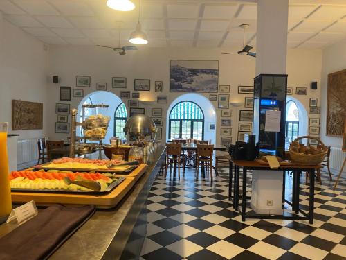Food and beverages, Hotel Bahia in Menorca