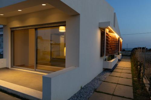 Exterior view, Villa Jolanta in Platanitis Maronia