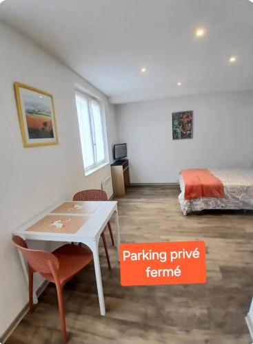 Studio-Pierrealex-Neuf-Parking privé