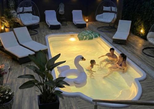 Wellness -Residenz Ehrhardt Urlaub mit Pool und Garten Ferienwohnung im Herzen von Halberstadt in Halberstadt, Deutschland