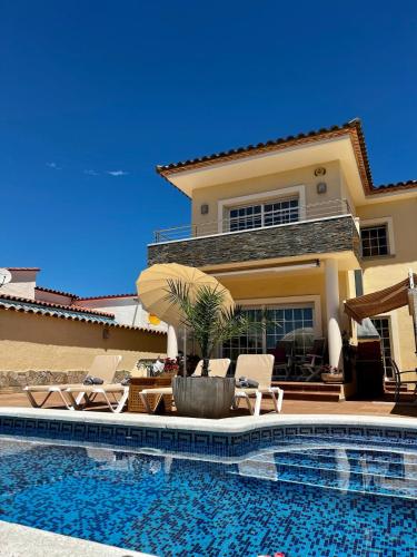 High Standard House with privat Pool