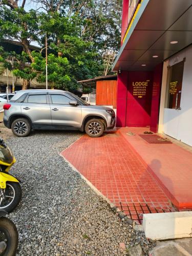 Travancore Tourist Home in Karimugal