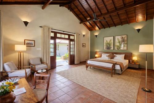 Gal Oya Lake Club in Ampara