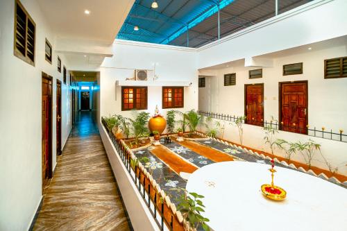 Hare Rama Hare Krishna - EESHA Hotel 5