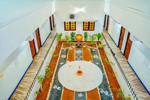 Hare Rama Hare Krishna - EESHA Hotel 4