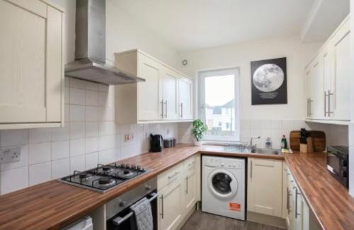 Vacant Nests Cozy 2BR apartment Unique Wi-Fi in Вішоу