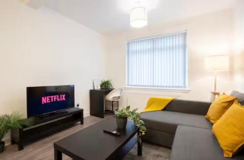 Vacant Nests Cozy 2BR apartment Unique Wi-Fi in Вішоу