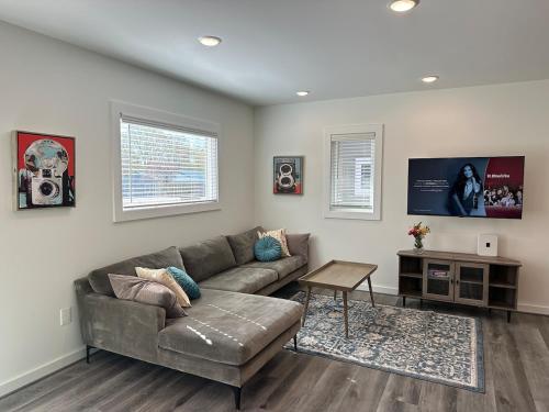 Cozy Trailside 1BR Walk to Greenfront in Farmville (VA)