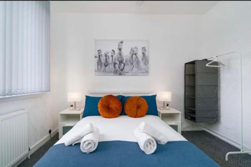Vacant Nests The Northmuir Wi-Fi Sleeps 6 in Вішоу
