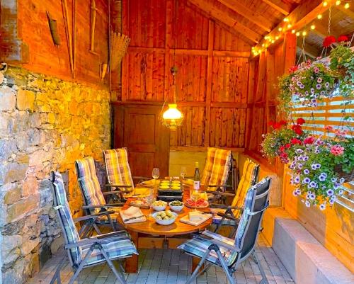Lake Thun Alps Scenic Views and Concierge by SwissHut in Därligen, Schweiz