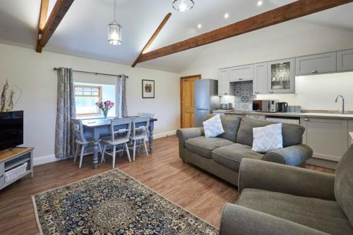 Guestroom, The Granary at Carr Edge Farm - North East Escapes in Newbrough